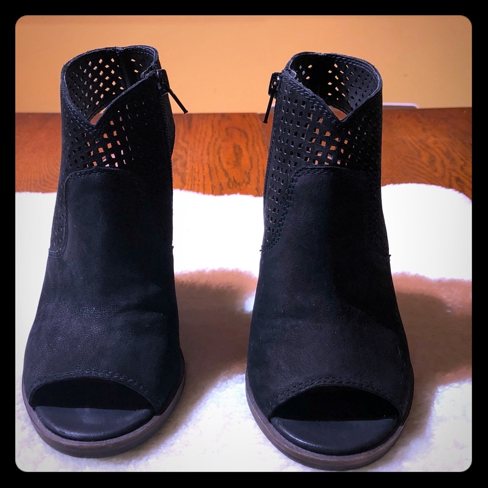 Black Ankle Booties/shoe